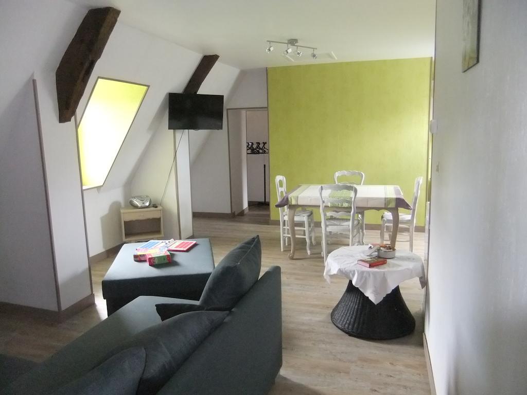 Gites De L'Aumondiere Condé-sur-Noireau Rom bilde